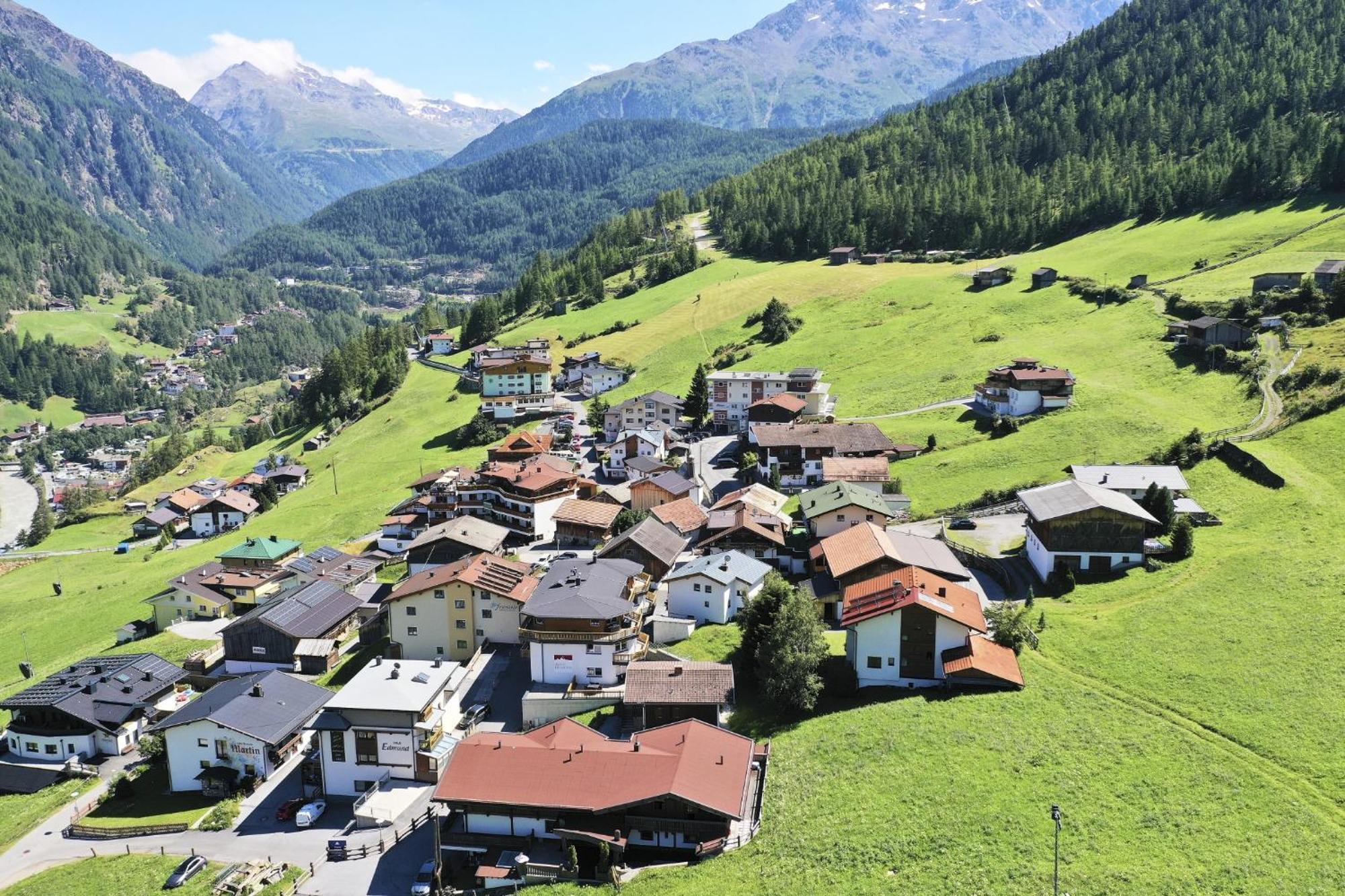 Alpendiamond Ski In & Bike Out Apartments Top 200, 400 & Penthouse 600 ゼルデン エクステリア 写真