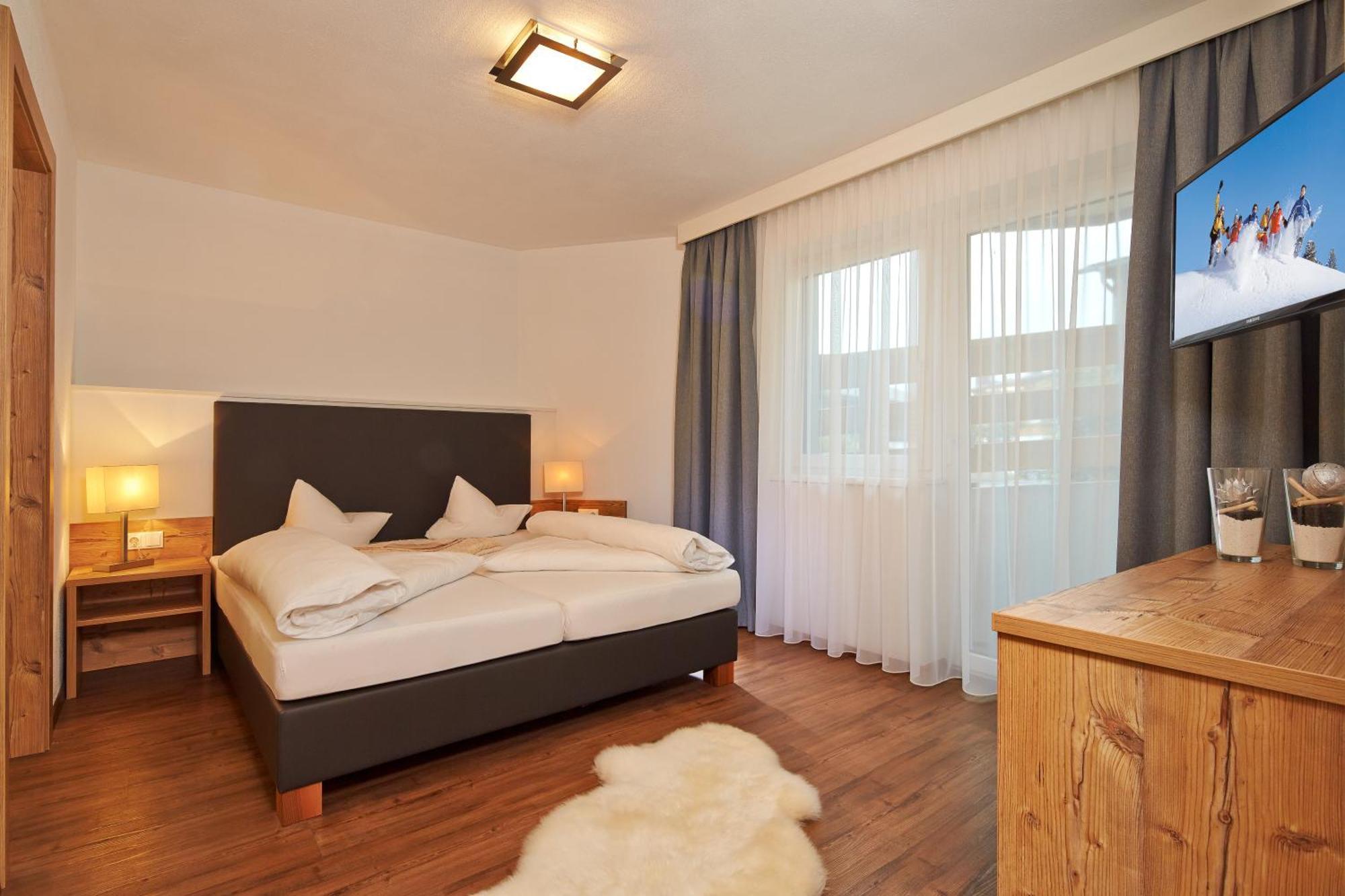 Alpendiamond Ski In & Bike Out Apartments Top 200, 400 & Penthouse 600 ゼルデン エクステリア 写真