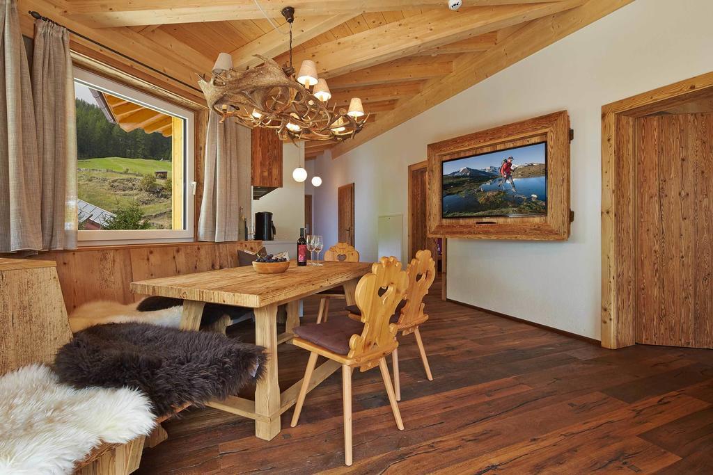 Alpendiamond Ski In & Bike Out Apartments Top 200, 400 & Penthouse 600 ゼルデン 部屋 写真
