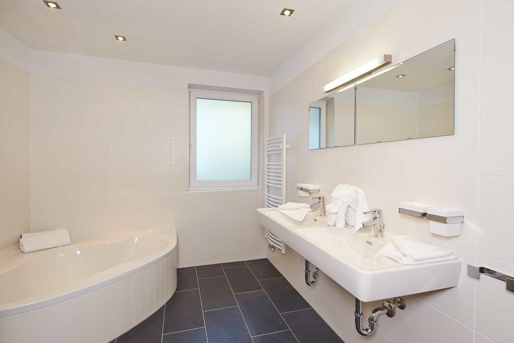 Alpendiamond Ski In & Bike Out Apartments Top 200, 400 & Penthouse 600 ゼルデン エクステリア 写真
