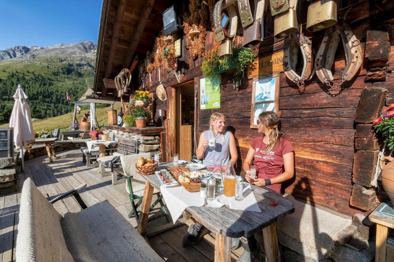 Alpendiamond Ski In & Bike Out Apartments Top 200, 400 & Penthouse 600 ゼルデン エクステリア 写真